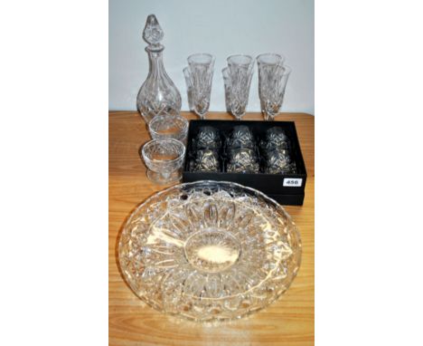A boxed set of two Thomas Webb whisky tumblers and other glassware.
