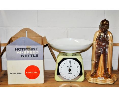 A vintage electric kettle with Bakelite handle in original box (for decorative purposes only), a vintage kitchen scale and en