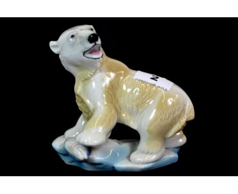 A large Wade porcelain polar bear figure, H. 14cm.