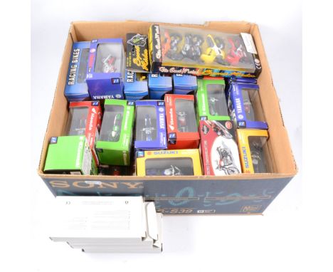 Large quantity of modern diecast models, including Newray 1:32 scale motorbikes, other Newray models, and other modern diecas