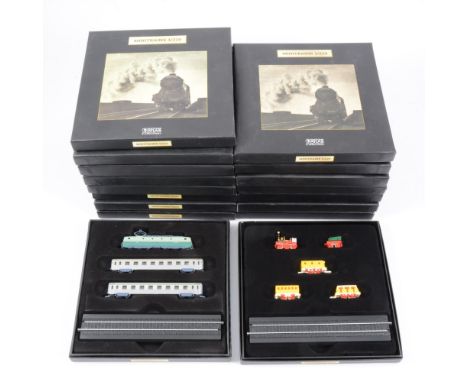 A collection of Atlas Edition Collectibles Minitrains, 1:220 scale, all in cases, (17).