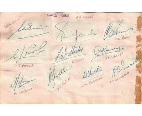English Cricket Legends Doug Wright and N G Evans Signed Newspaper Clipping on Autograph Page. Douglas Vivian Parson Wright (