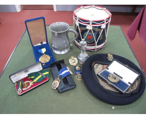 British Army Beret, Territorial Silver Decoration Medal (boxed), two Royal engineers cap badges, cufflink's, a white metal Ro