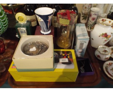 A Tray of Sundries to Include Past Times Mug and Trinket Box, Party Light Set, Bath Light, Petrol Pump Radio Etc.