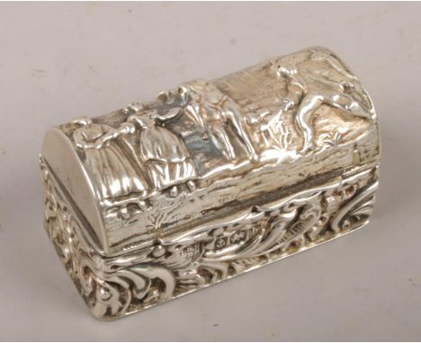 An Edwardian silver casket with figural repousse decoration, assayed Birmingham 1907 by George Nathan & Ridley Hayes, 33g.  