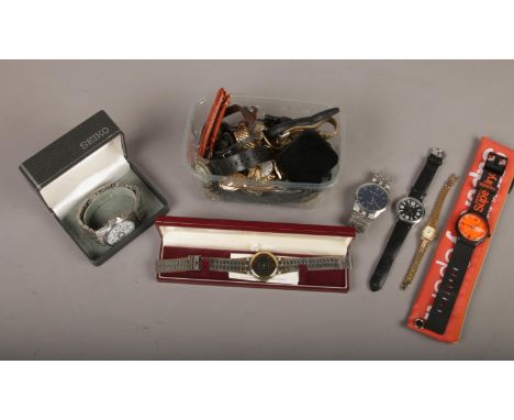 A box of watches to include manual and quartz examples etc.  