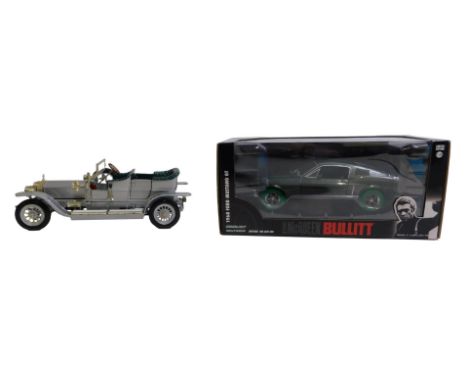 A Franklin Mint Precision Models 1:24 scale 1907 Rolls Royce Silver Ghost, and a Green Light Hollywood 1:24 scale Steve McQue