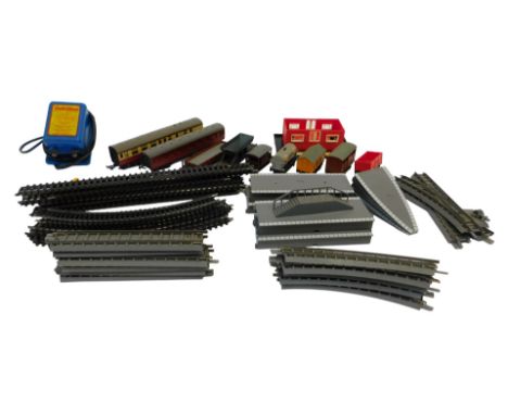 Tri-ang and other OO gauge track and rolling stock, including engine shed, platform pieces, straights, points, Saxa Salt wago