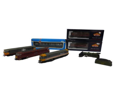 Hornby and Bachmann OO gauge locomotives and rolling stock, including a class 47 Intercity locomotive, a class 58 001 locomot