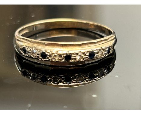 9ct Gold ring set with sapphire & diamond 2g Size R.5