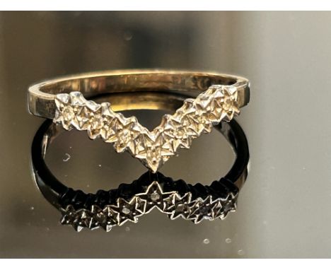 9ct Gold diamond wishbone ring 1.5g Size P