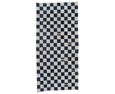 BAMANA BLANKET, DAMIYE  MALI  hand spun cotton, with a white and blue checkerboard pattern (Dimensions: 165 x 79cm)(165 x 79c