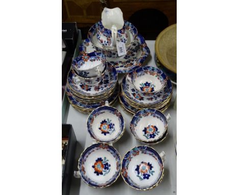 Extensive Edwardian porcelain tea service