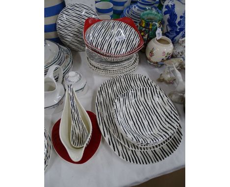Midwinter 1960s Zambezi pattern dinner service including tureens and sauceboat on stand, (33).