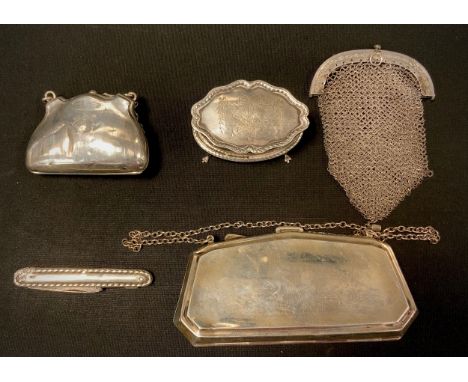 A silver Evening purse, marks worn,  another smaller,  Edwardian silver oval trinket box and cover, Sampson Morden, Birmingha