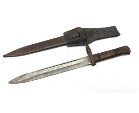 WW2 Hungarian bayonet, 25cm steel single edge fullered blade stamped FGGY,  crossguard stamped 130M,with twin rivited wooden 