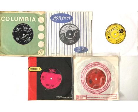 BUNDLE OF 7" UK SOUL RARITIES. A nice bundle of x5 7" UK soul rarities. The titles are Wayne Gibson - Under My Thumb (DB 7911