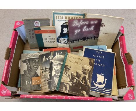 A box of assorted military booklets and ephemera. To include: Arctic War, The Abyssinian Campaigns, The Allies in Norway, The