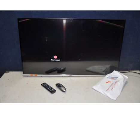A LG 42LB700V 42in TV with remote and instruction manual (PAT pass and working) (some minor scratches to screen)
