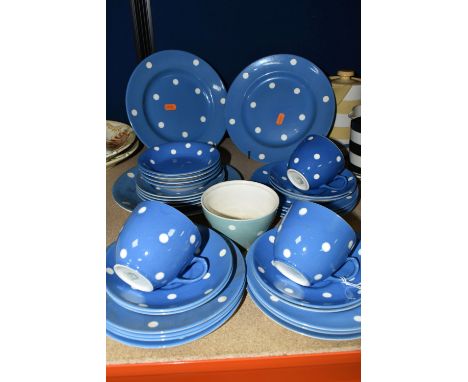 A THIRTY TWO PIECE TG GREEN BLUE DOMINO PATTERN PART DINNER SERVICE, comprising two dinner plates, one coupe dinner plate, el