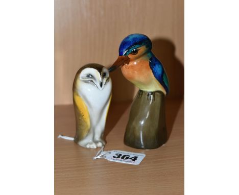 TWO ROYAL DOULTON BIRD FIGURES, comprising a Barn Owl, model no 148, HN169, height 7.5cm, together with a Kingfisher on a stu