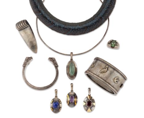 A group of jewellery, comprising: a paper necklace by Nel Linssen (1935 - 2016), in maker's case; a collection of silver jewe