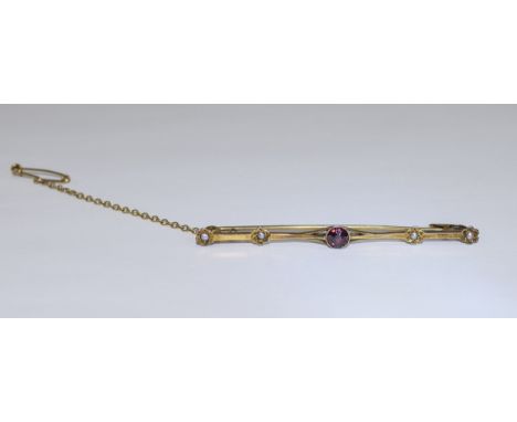 Ladies - Nice Quality 9ct Gold Amethyst and Seed Pearl Bar Brooch with Attached 9ct Gold Safety Chain. Fully Hallmarked for 9