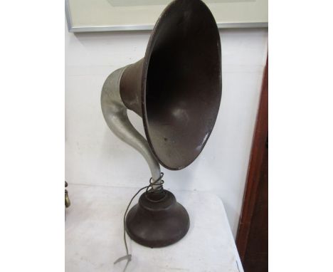 Vintage radio horn speaker