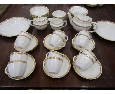 Royal Crown Derby Carlton Red pattern A1301 part tea service to incl 12 cups and saucers, 12 plates, 8 bowls, 2 serving plate