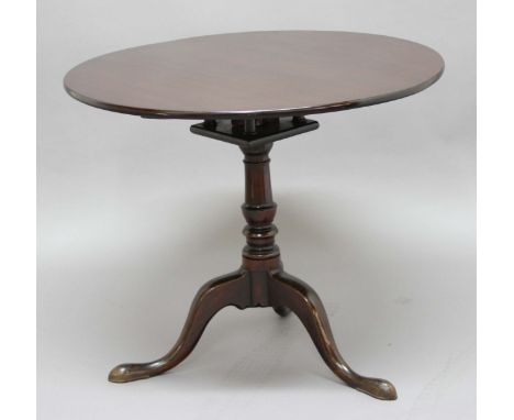 GEORGE III MAHOGANY TILT TOP TRIPOD TABLE, early 19th century, with birdcage movement, height 72cm, diameter 85cm