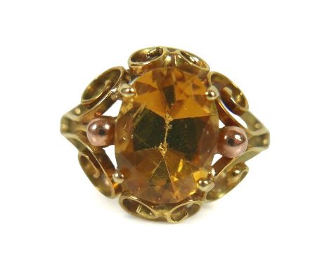 A 14 ct citrine ring size L/M, 2.2 gramsOverall good condition. 