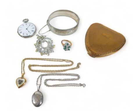 A small group of jewellery, comprising a 9ct gold chain, 3.9g, a yellow metal locket, a silver hinged bangle with engraved sc