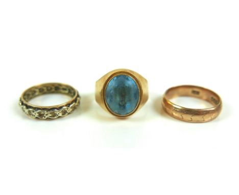 A gilt metal ring size M, and two 9ct gold band rings size L, total weight 9.2 grams 