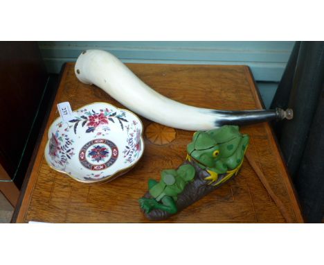 Green metal frog ornament, ornamental bullock horn, Prince Regent Royal Worcester multi coloured dish