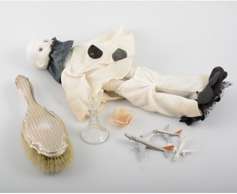Box of miscellania and ornaments, including a ceramic clown, ceramic butterflies, fans etc.