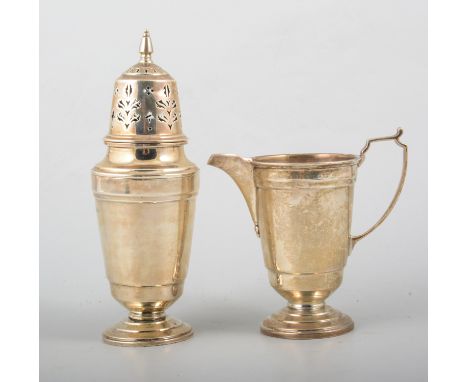 Art Deco silver caster and matching cream jug, by Mappin & Webb, Sheffield 1932, caster with a moulded girdle, stepped circul