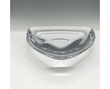 Stunning modernist design in this elegant bowl with its curved triangle shape and clean lines. Orrefors acid and sticker mark