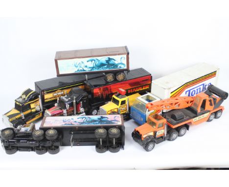 Buddy L - Tonka - 6 x vintage pressed steel American style trucks including a Sonic Hauler, a Highway Dragon Wagon with spare