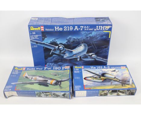 Revell - Three boxed 1:32 scale German WW2 military aircraft plastic model kits. Lot comprises #04666 Heinkel He219 A-7 'UHU'