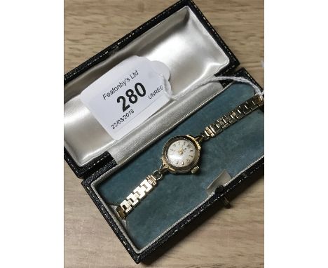 VINTAGE 14 CT GOLD 'TUDOR'  ROLEX , LADIES WATCH WITH ROLLED GOLD STRAP