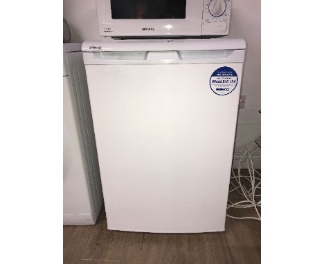 WHITE BEKO UNDER BENCH FREEZER
