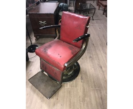 VINTAGE BARBERS CHAIR
