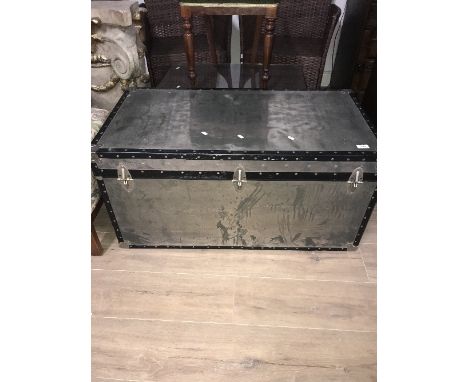 METAL BOX TRUNK