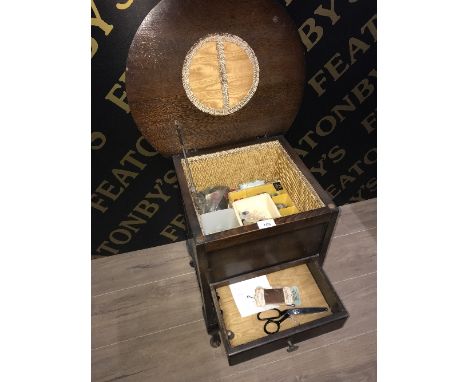 VINTAGE SEWING BOX & CONTENTS