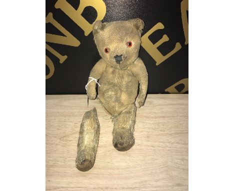 VINTAGE TEDDY BEAR (WITH BROKEN LEG )