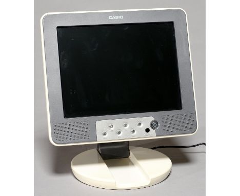 VINTAGE TV. A CASIO PORTABLE WHITE PLASTIC ANALOGUE DC TELEVISION, MODEL EV-1000UD, ON ADJUSTABLE FOOT, SERIAL NUMBER 4000076