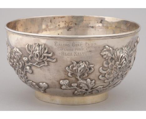 A CHINESE SILVER ROSE BOWL, LATE 19TH C,&nbsp; APPLIED WITH CHRYSANTHEMUM DECORATION BENEATH MOULDED RIM ON COLLET FOOT, ENGR