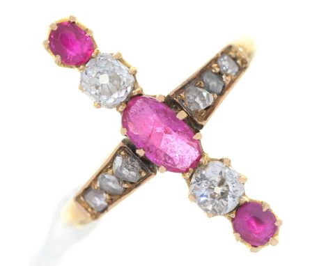 A RUSSIAN RUBY AND DIAMOND TRANSVERSE RING, EARLY 20TH C, WITH DIAMOND SHOULDERS, IN GOLD, 56 STANDARD, MOSCOW 1899-1908&nbsp