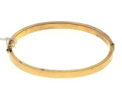 A VICTORIAN 15CT GOLD BANGLE, 62MM, BIRMINGHAM 1898, 7.2G Light scratches from wear, closing tightly