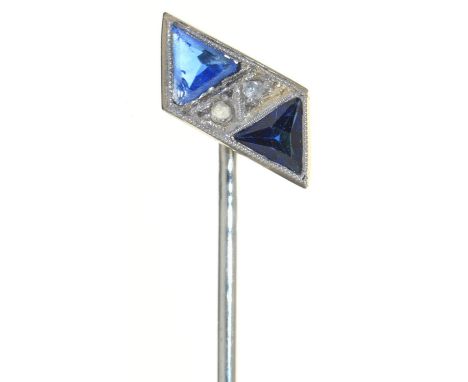 A FRENCH ART DECO PLATINIUM,&nbsp; DIAMOND AND&nbsp; SAPPHIRE&nbsp; STICKPIN, 68MM L, CONTROL MARKS, INDISTINCT MAKER'S MARK,